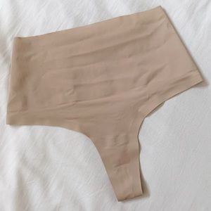 NWOT | Join Eby Seamless Shapewear Thong, XS, Nude